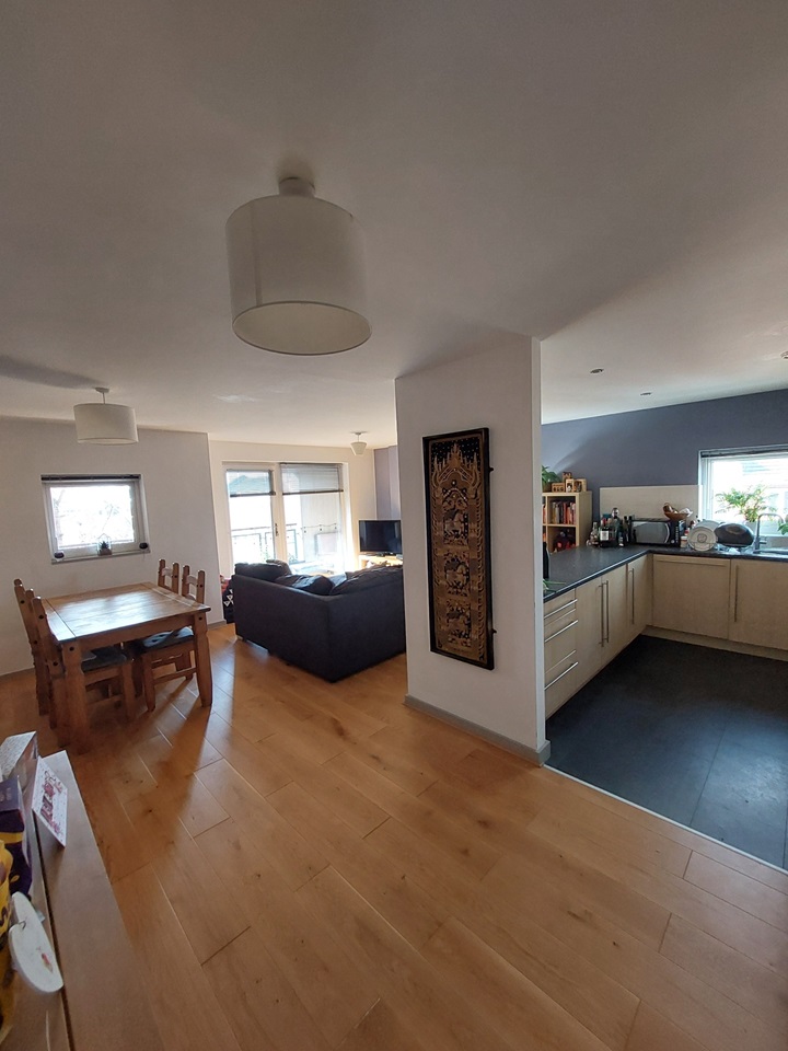 2 Bed Flat, Stretford Road, M15, N1 7GU