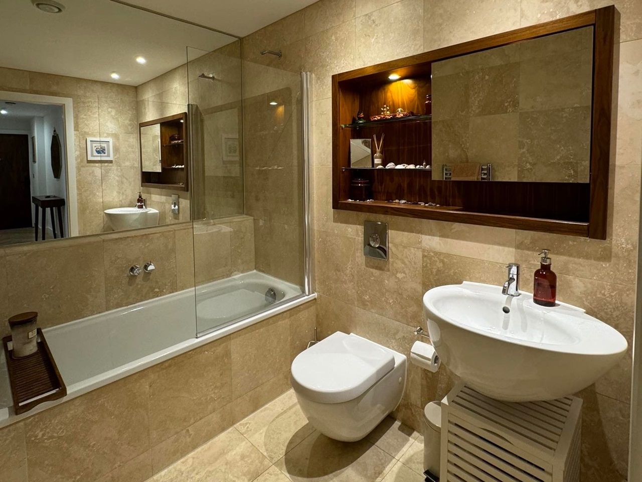 Additional image 12 of 2 Bed Flat, City Loft, M50, N1 7GU