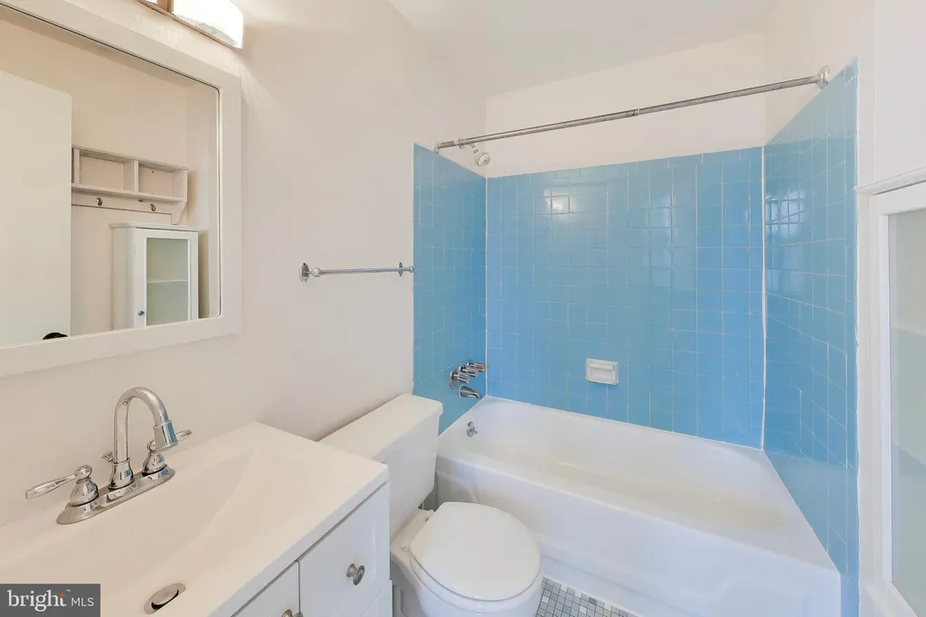 Additional image 12 of 3060 16th Street NW Unit 311, Washington, DC 20009