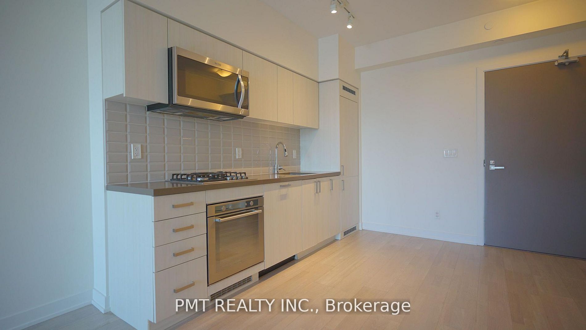 Additional image 5 of 322-501 St. Clair Avenue W, Toronto, ON, M5P 0A2