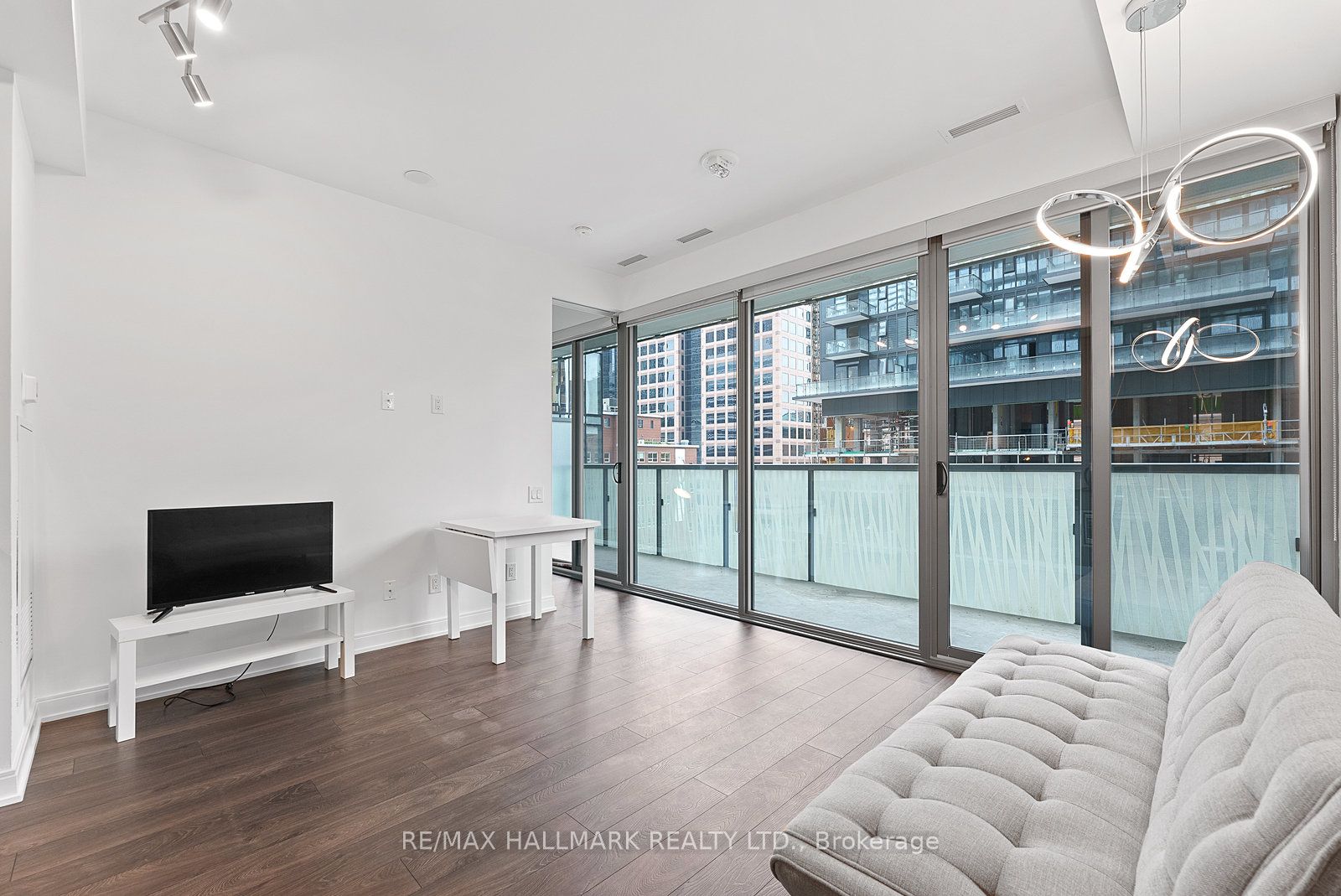 Additional image 3 of 601-50 Charles Street E, Toronto, ON, M4Y 0C3