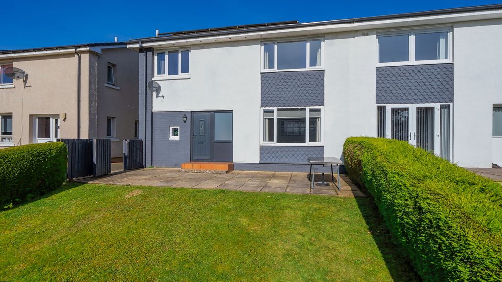 4 bed semi-detached house for saleQuarry Knowe, Rhu G84