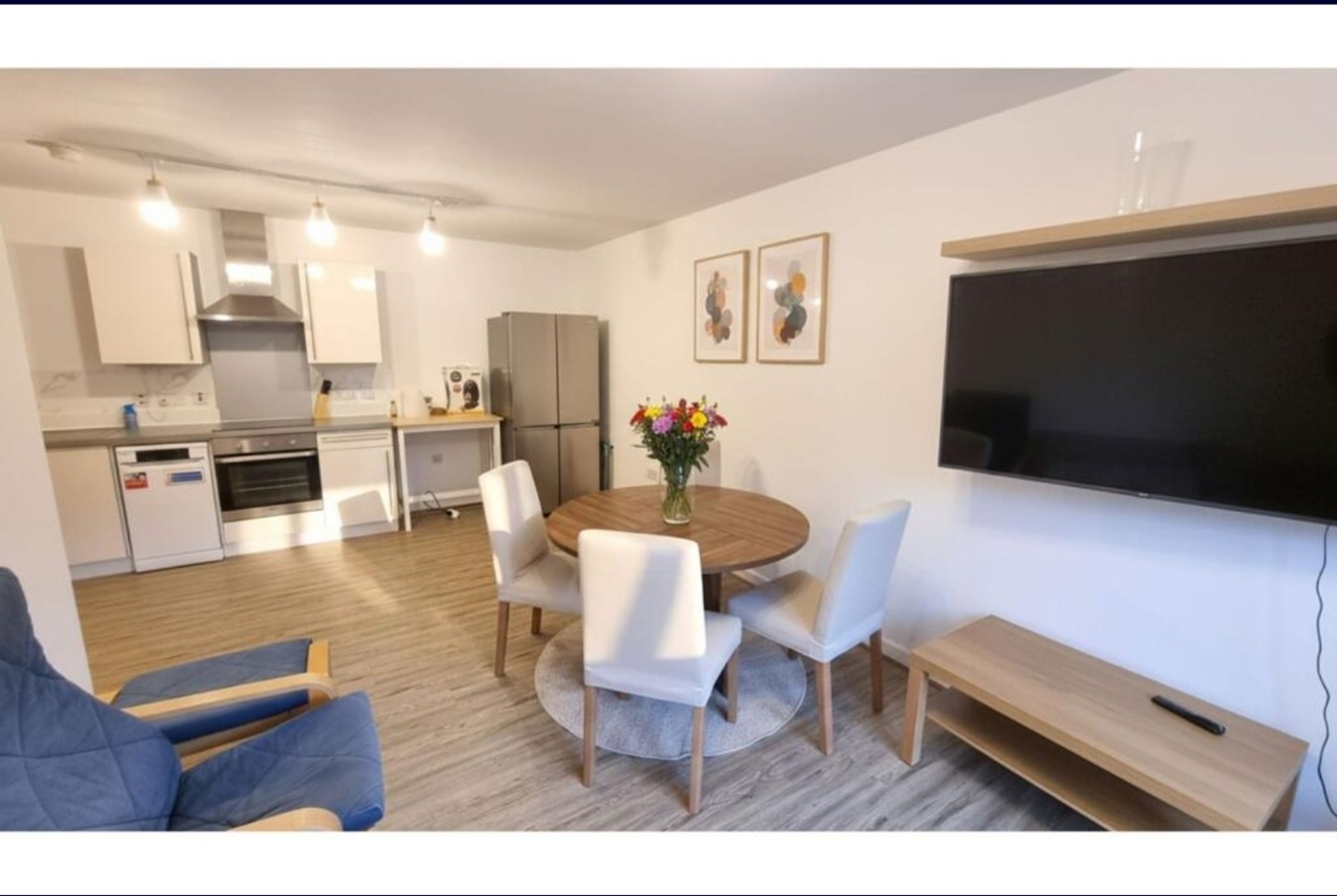 3 Bed Flat, Irwell Building, M5, N1 7GU