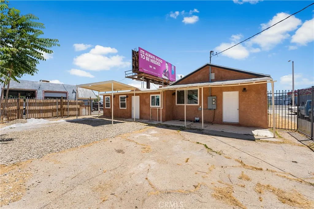 Additional image 123 of 44441 Sierra Highway, Lancaster, CA 93534