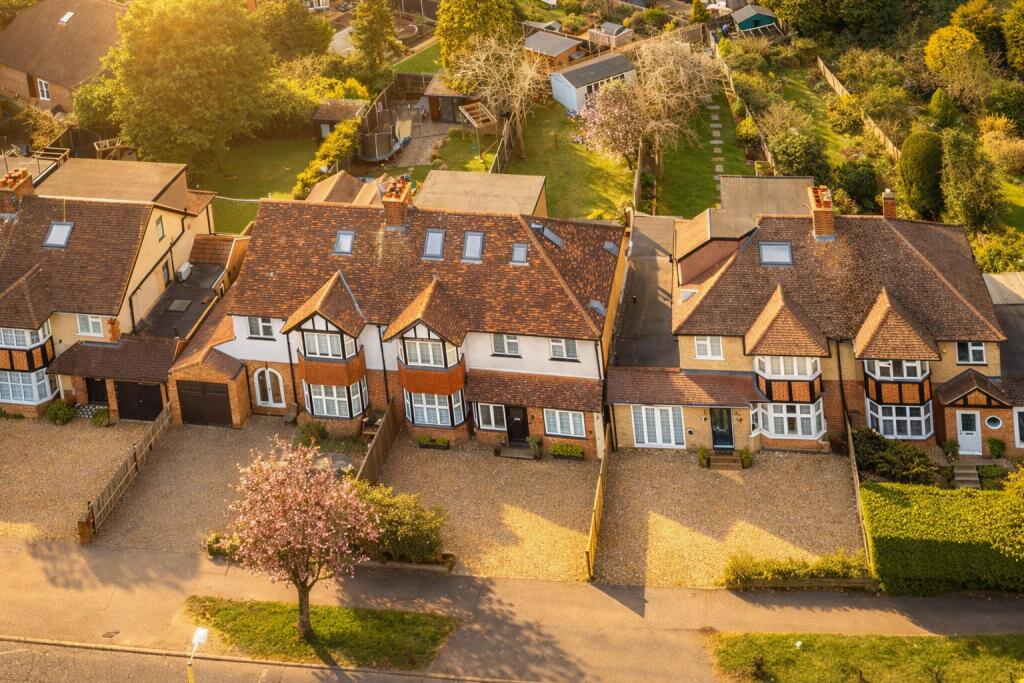 Primary image of Beechwood Avenue, St. Albans, Hertfordshire, AL1