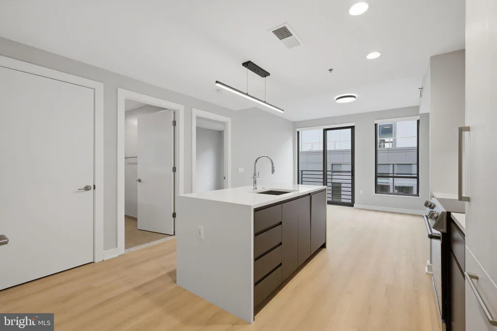 Additional image 25 of 950 3rd Street NW Unit 1007, Washington, DC 20001