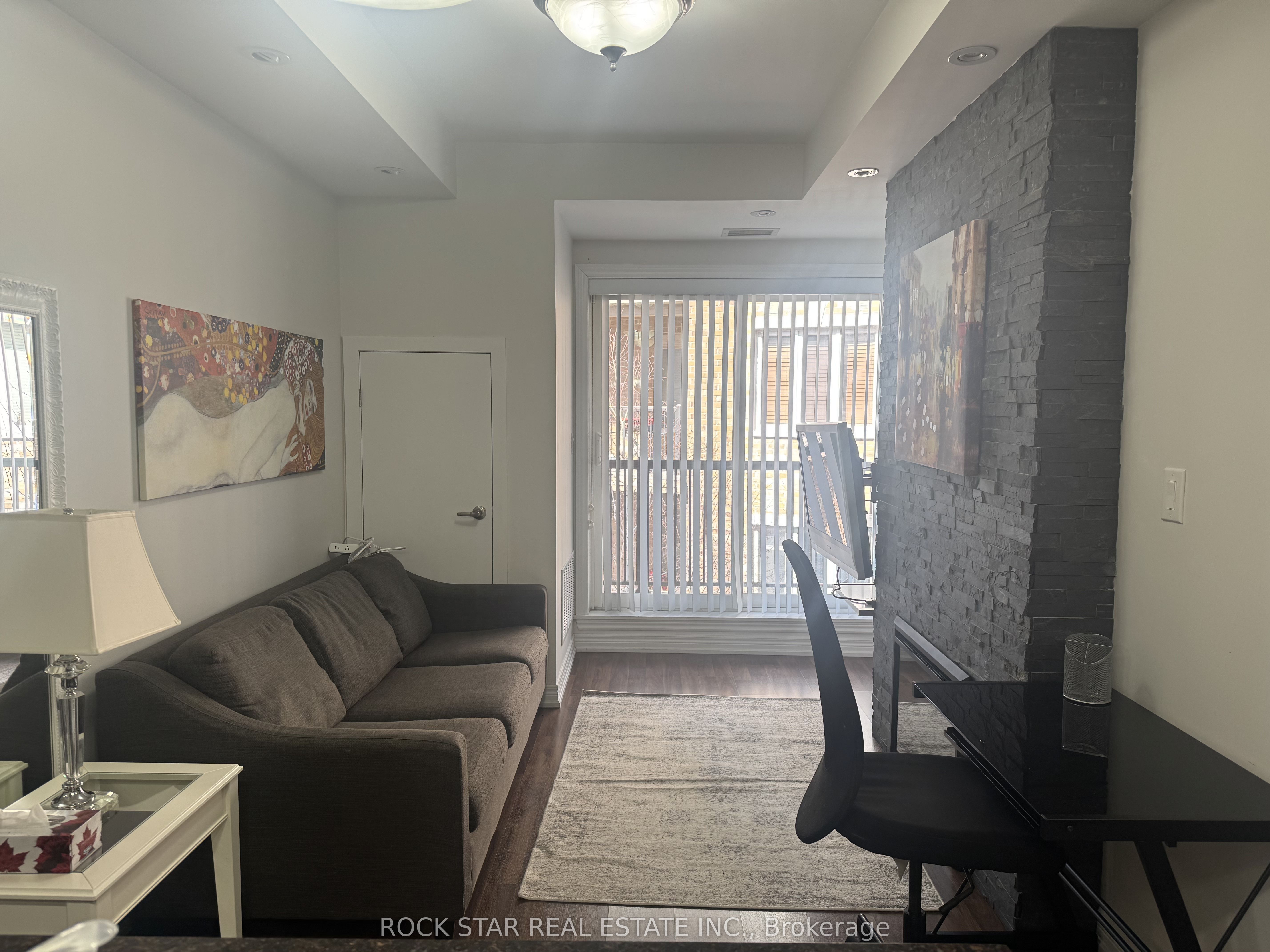 Additional image 4 of 305-73 Washington Avenue, Oakville, ON, L6K 1W5