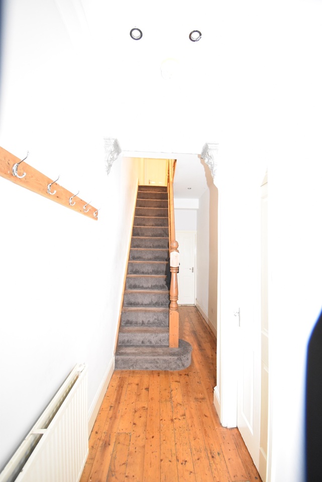 5 Bed Terraced House, Whitby Avenue, M14, N1 7GU