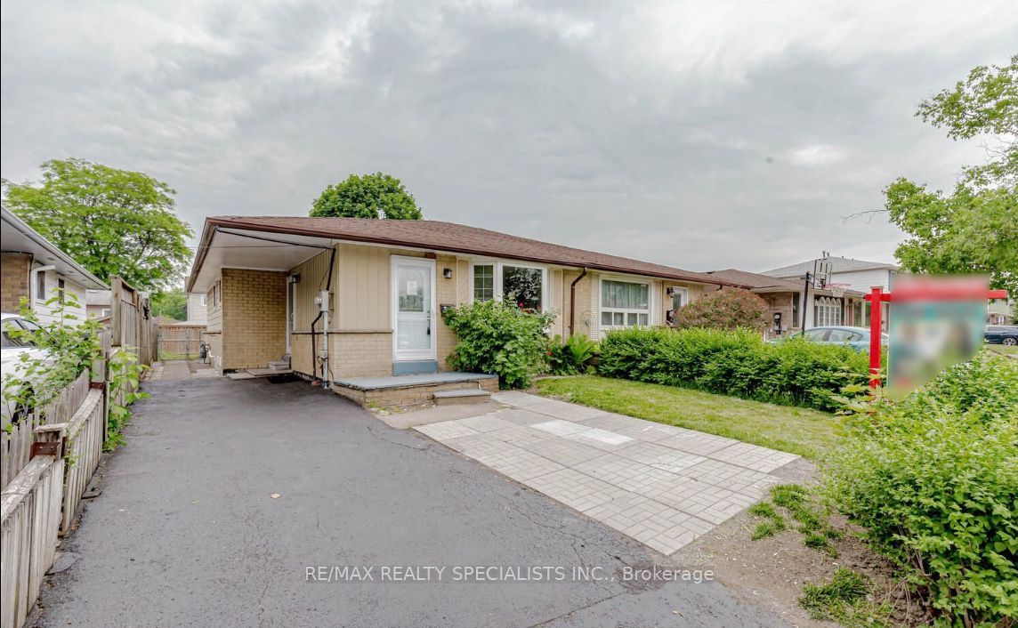 Upper-39 Seaborn Road S, Brampton, ON, L6V 2B8