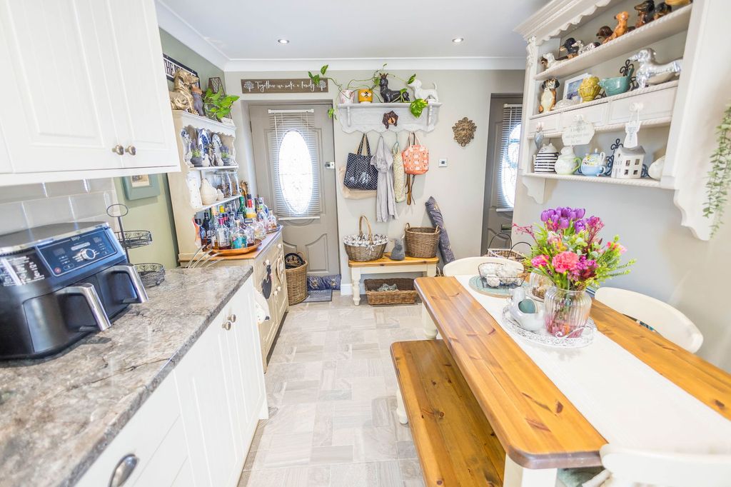 Additional image 5 of 3 bed terraced house for saleClaudian Way, Grays RM16