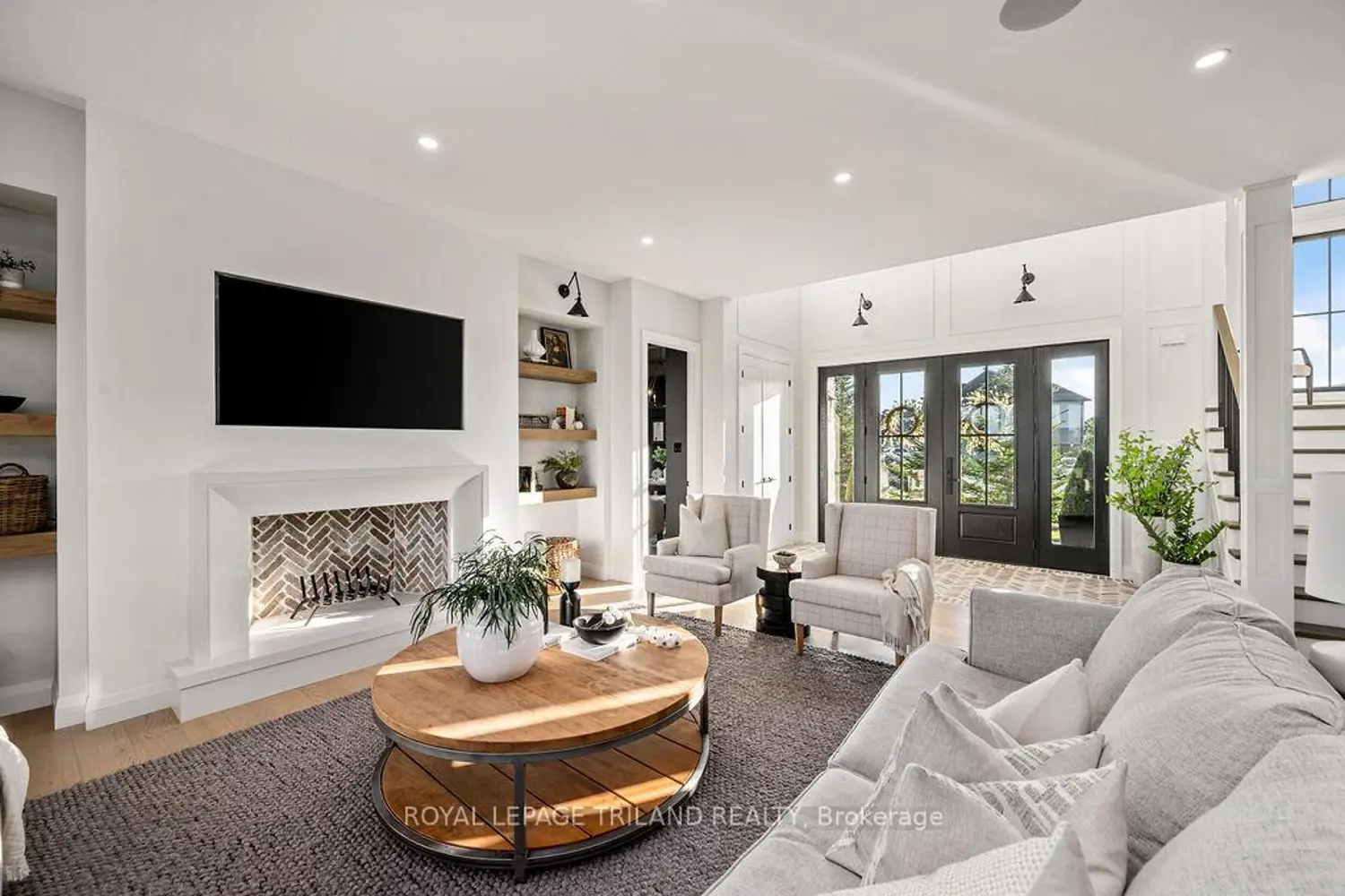 Additional image 4 of 9861 Glendon Drive 202