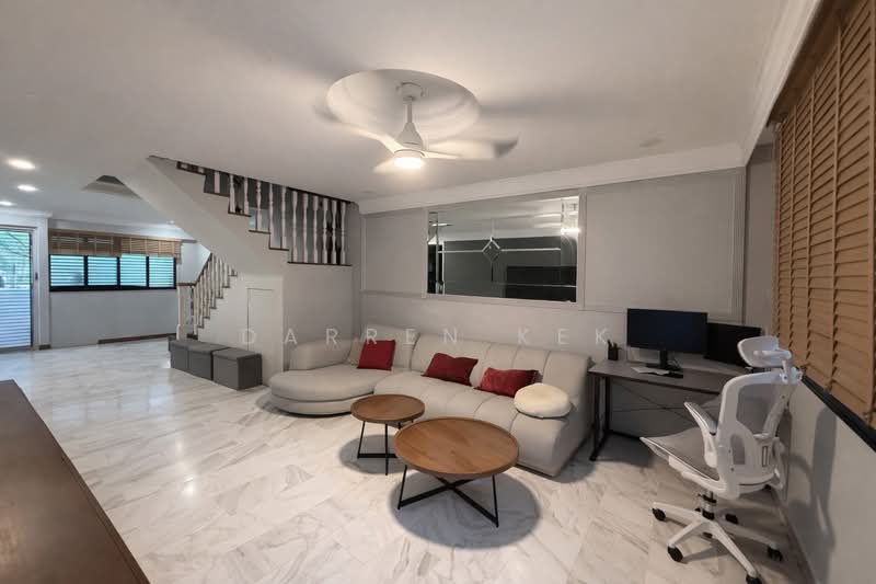 Primary image of 161 Yung Ping Road