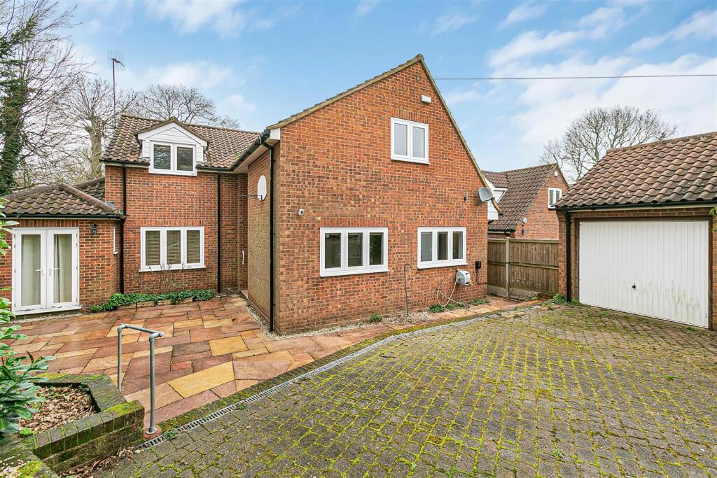 Additional image 28 of Firway Close, Welwyn