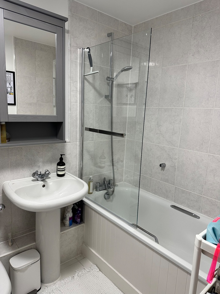 Additional image 4 of 1 Bed Flat, Bridge House, SW8, N1 7GU