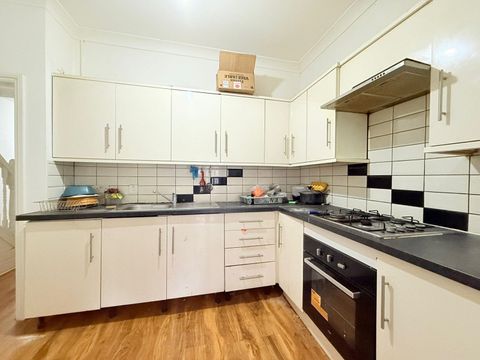 Ilford IG1, Room to rent