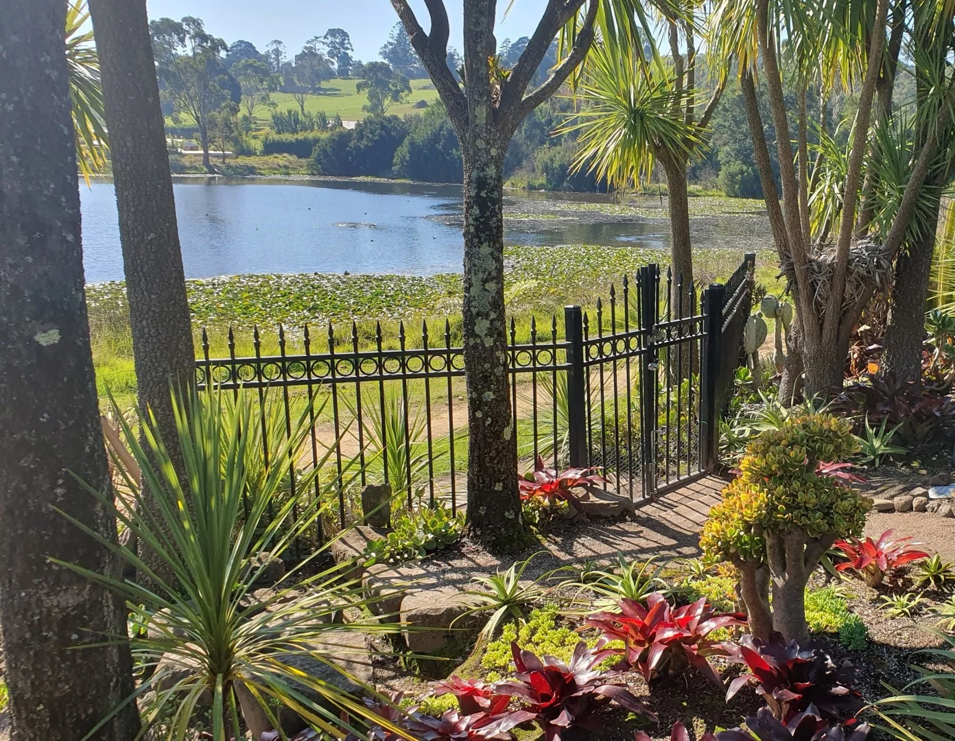 1 The Lough Court, Narre Warren North VIC 3804