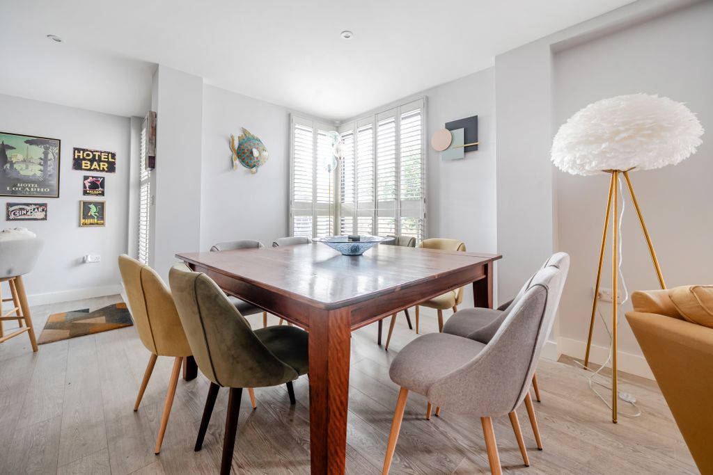 Additional image 7 of 3 bed flat for saleSouthgate Street, Winchester SO23