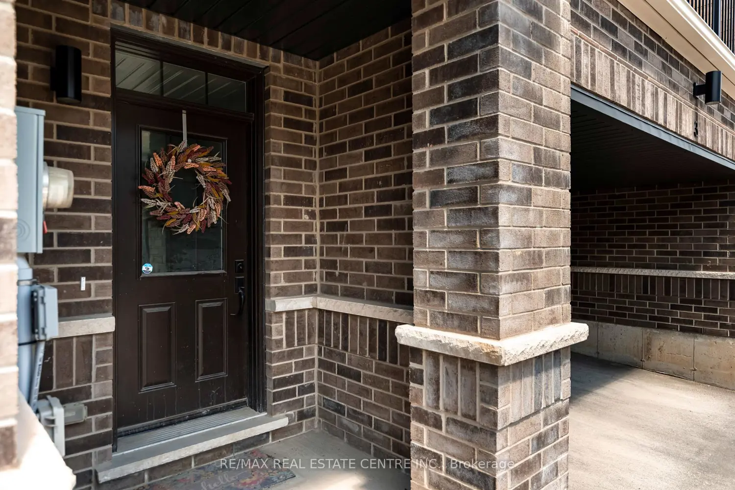 Additional image 3 of 690 Broadway Avenue 3