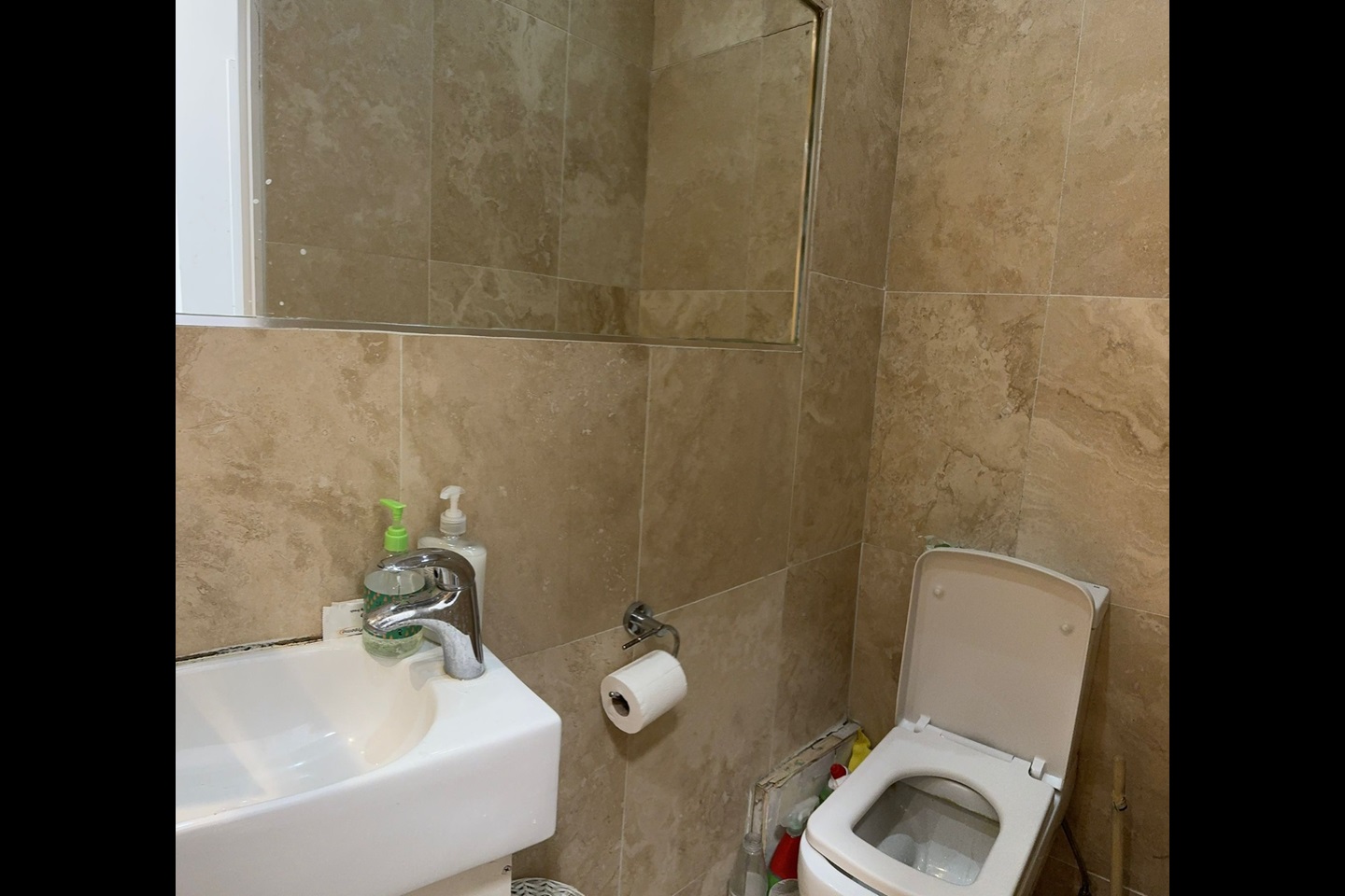 Additional image 2 of Room in a Shared Flat, Upper Street, N1, N1 7GU
