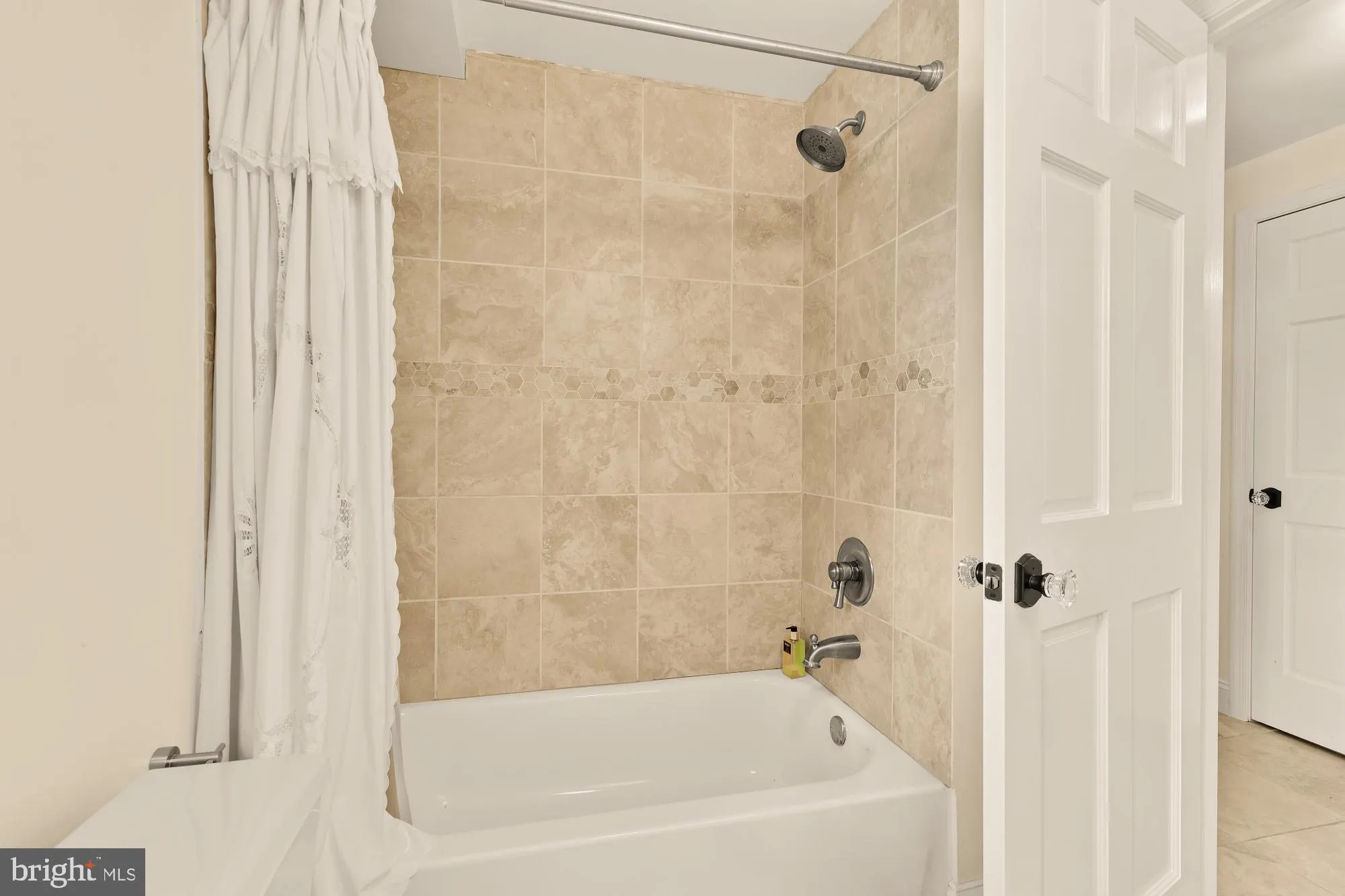 Additional image 131 of 3111 Chain Bridge Road NW, Washington, DC 20016