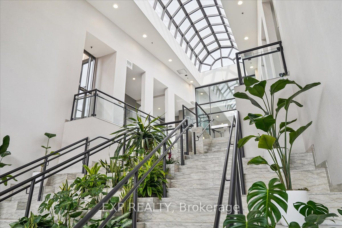 Additional image 5 of 802-3 Hickory Tree Road, Toronto, ON, M9N 3W5