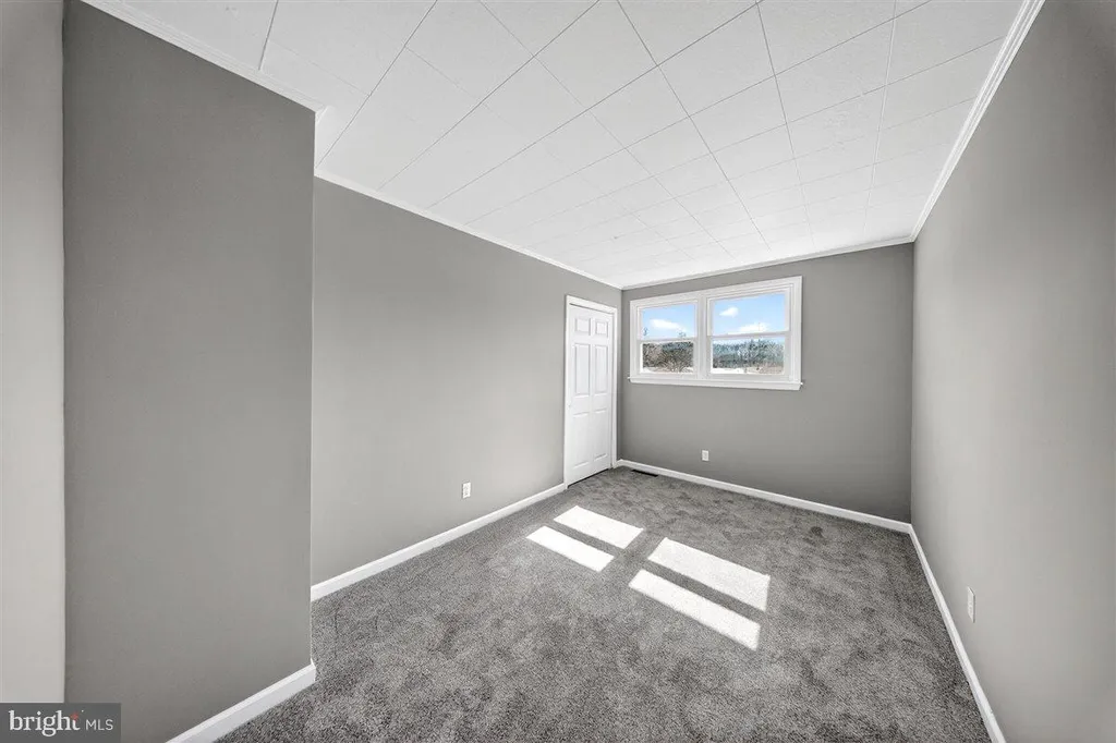 Additional image 19 of 76 Springlake Dr, Newark, DE 19711