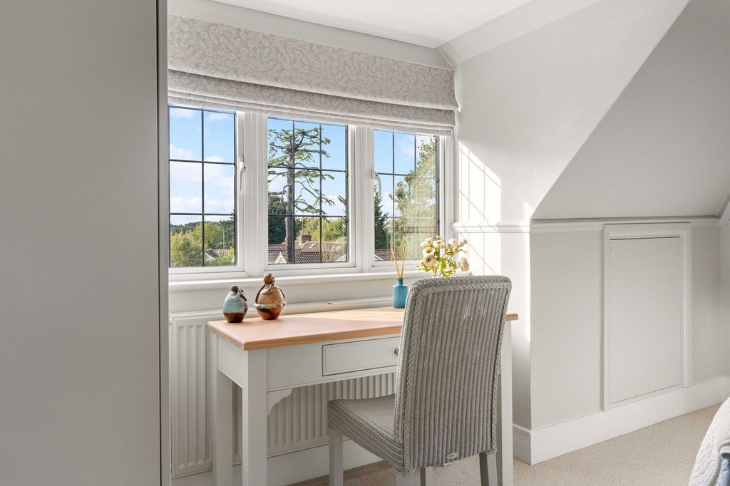 Additional image 63 of 6 bed detached house for saleRoundwood Avenue, Hutton Mount, Brentwood CM13