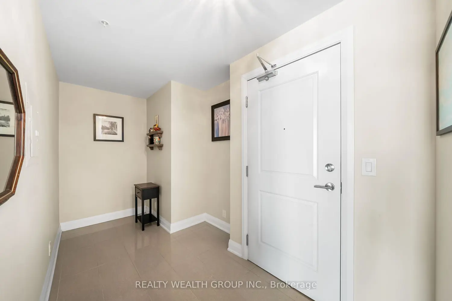 Additional image 11 of 12 Woodstream Boulevard 520