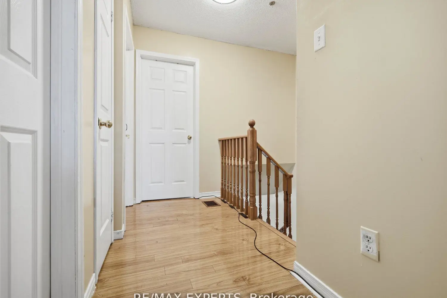 Additional image 11 of 70 Twin Pines Crescent