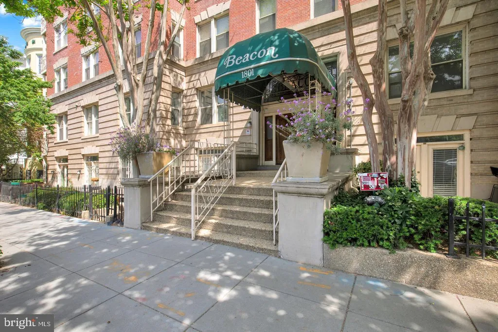 Additional image 3 of 1801 Calvert Street NW Unit 401, Washington, DC 20009