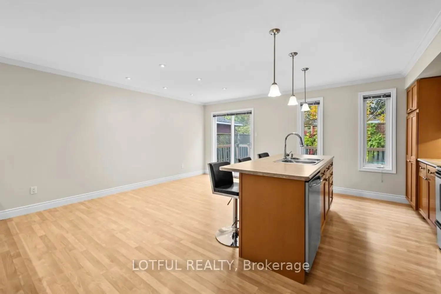 Additional image 5 of 1008 Pinecrest Road