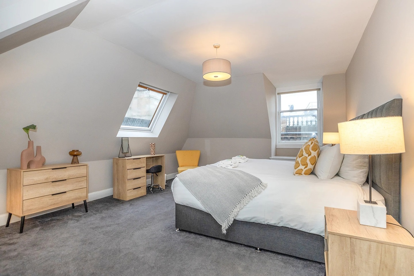 Additional image 10 of 2 Bed Penthouse, Glasgow, G2, N1 7GU
