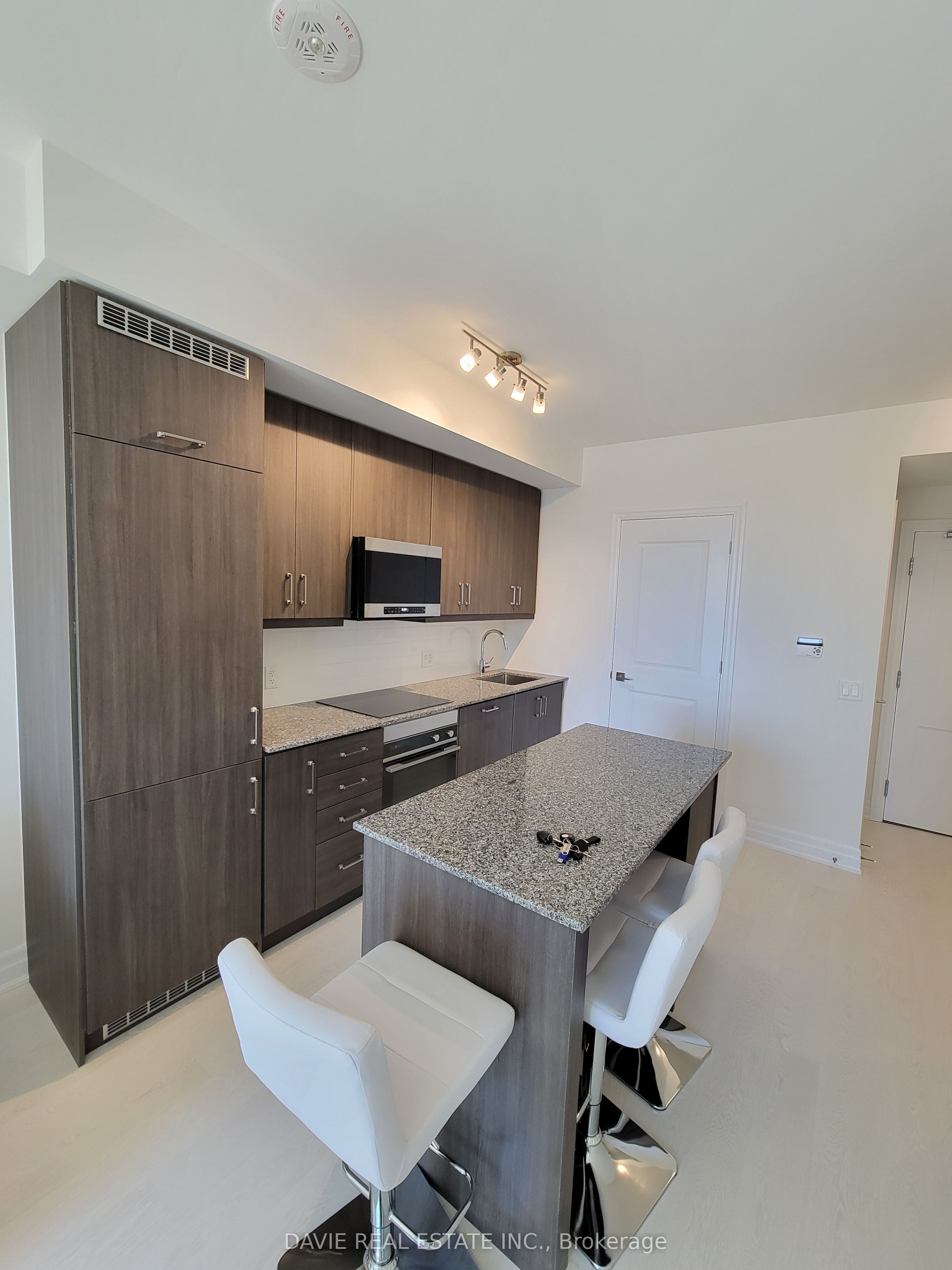 Additional image 2 of 1207-30 Elm Drive W, Mississauga, ON, L5B 0N6