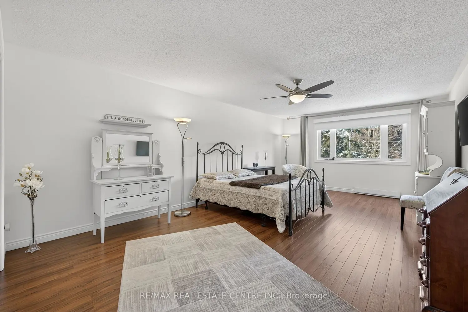 Additional image 11 of 28 Starrview Crescent