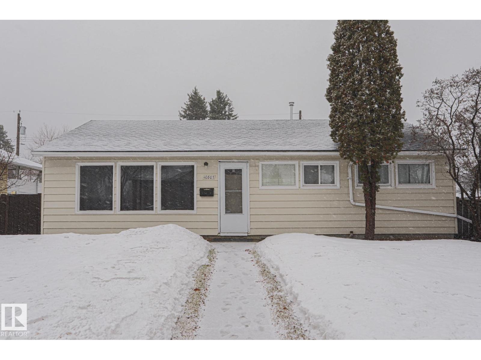 Additional image 3 of 10807 130 Avenue NW, Edmonton, AB, T5E0T2