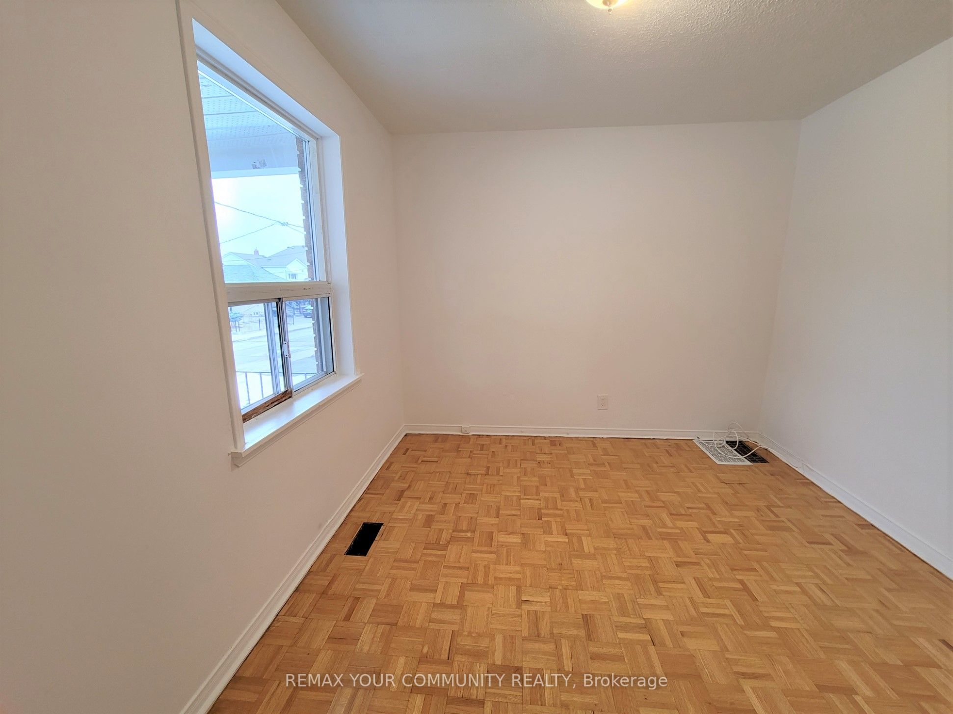 Additional image 6 of 128 Dynevor Road, Toronto, ON, M6E 3X2