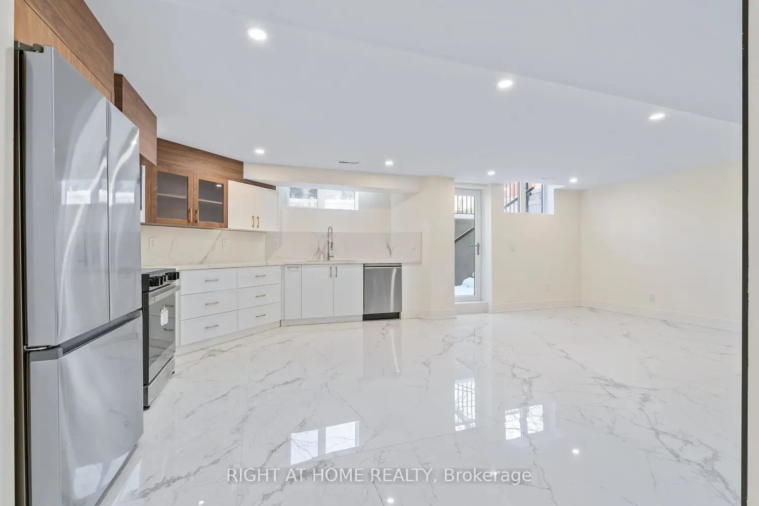Additional image 13 of 3352 Petrie Way