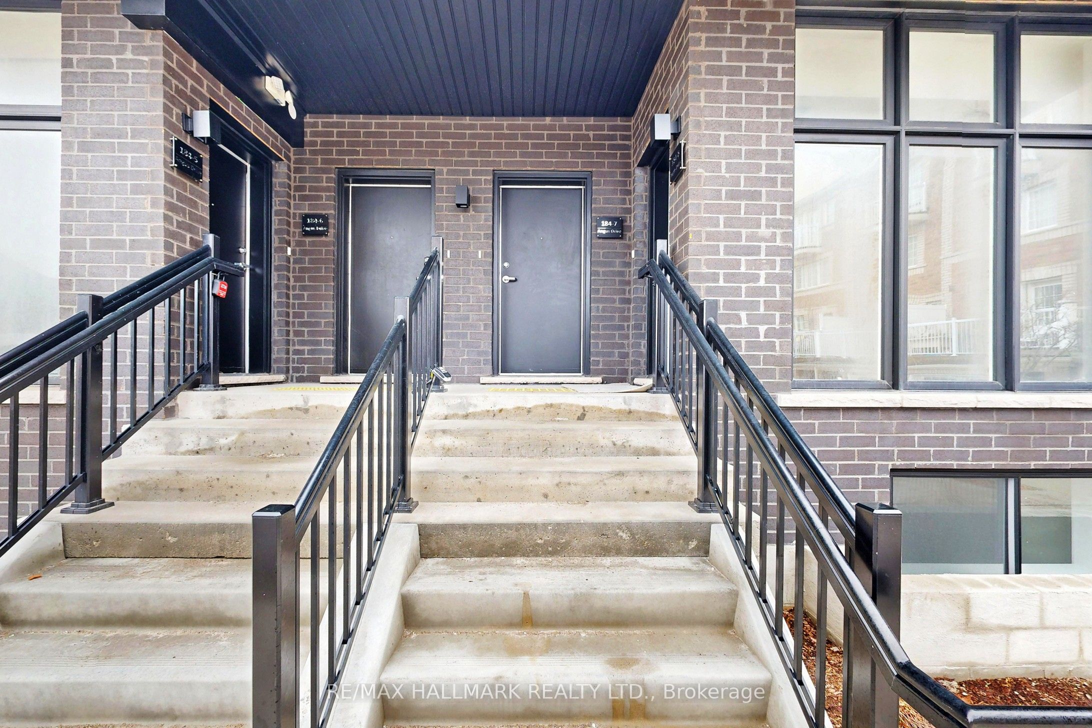 Additional image 4 of 7-184 Angus Drive, Ajax, ON, L1S 0G5
