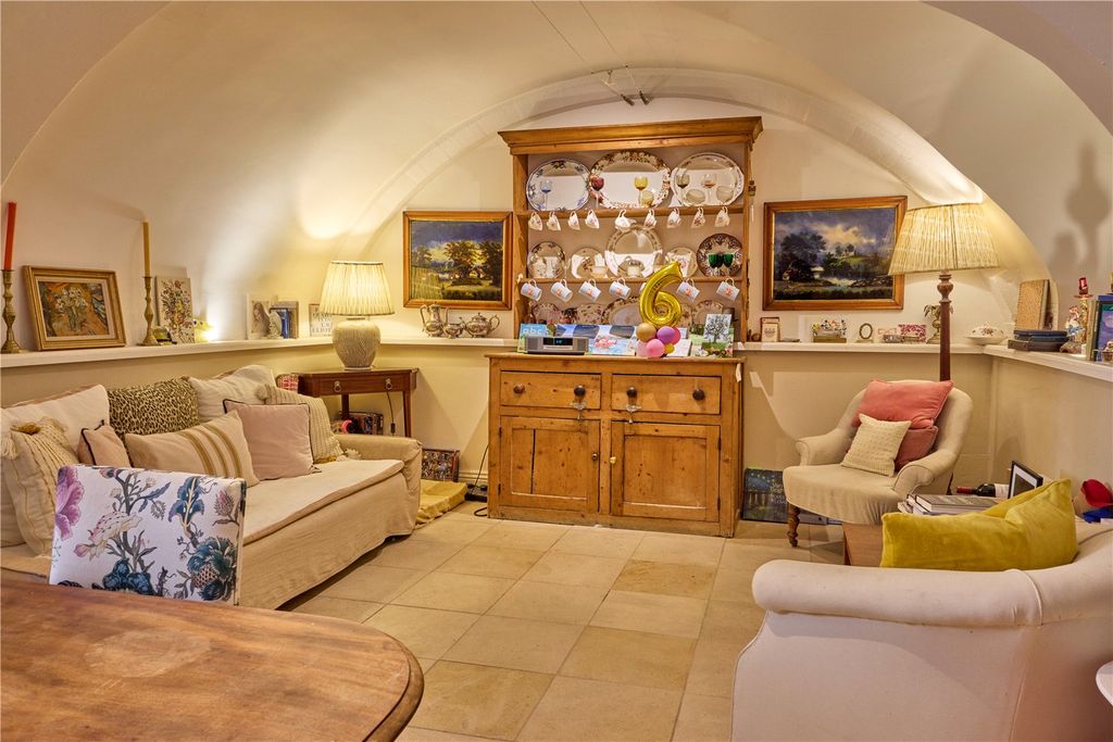 Additional image 7 of 3 bed flat for saleSherborne House, Sherborne, Cheltenham, Glos GL54