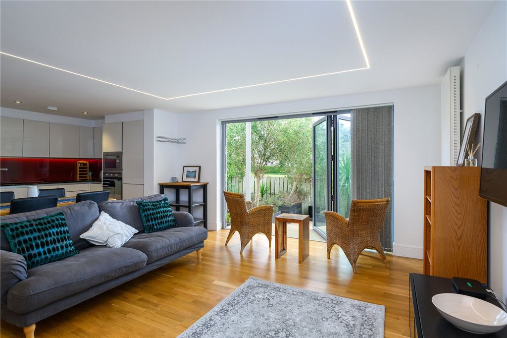 Additional image 3 of 2 bed flat for saleThe Square Green, 26 Kinnessburn Road, St. Andrews, Fife KY16