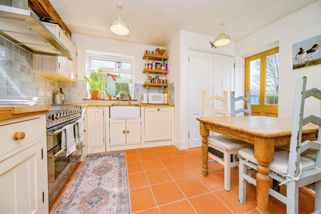 Additional image 19 of Watling Street, Park Street, St. Albans