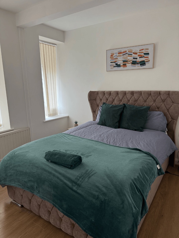 Additional image 16 of 2 Bed Flat, Dickenson Road, M14, N1 7GU