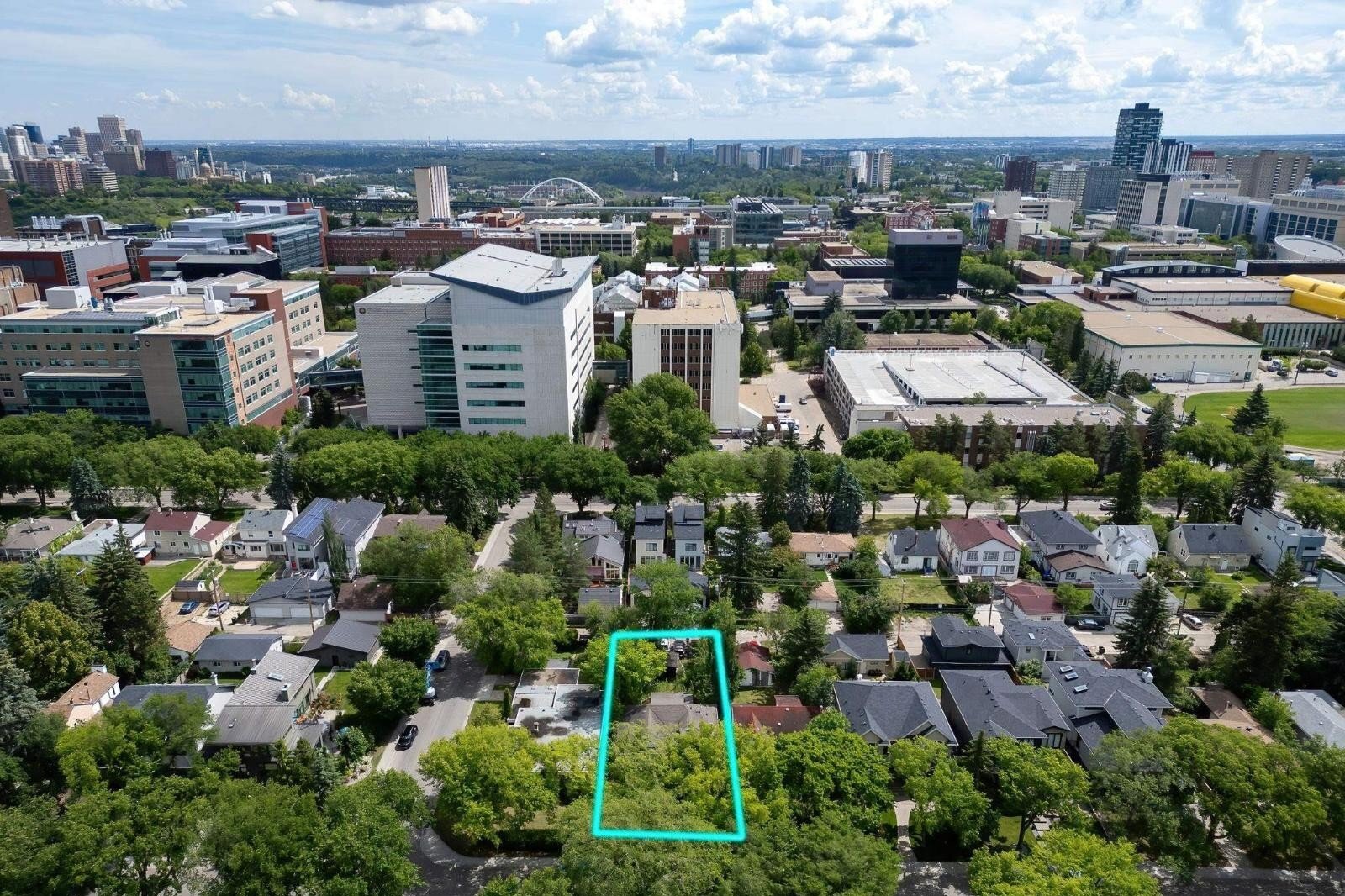 Additional image 7 of 8935 117 Street NW, Edmonton, AB, T6G1R8