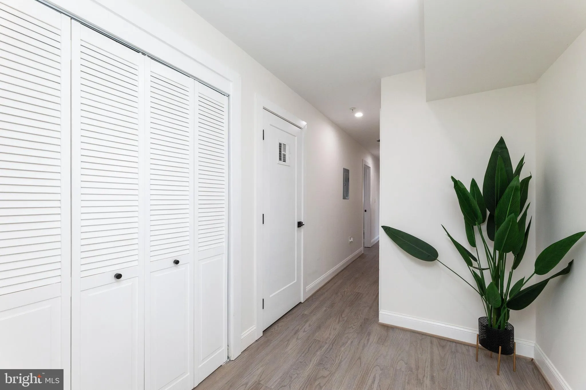 Additional image 36 of 734 Kenyon Street NW Unit 2, Washington, DC 20010