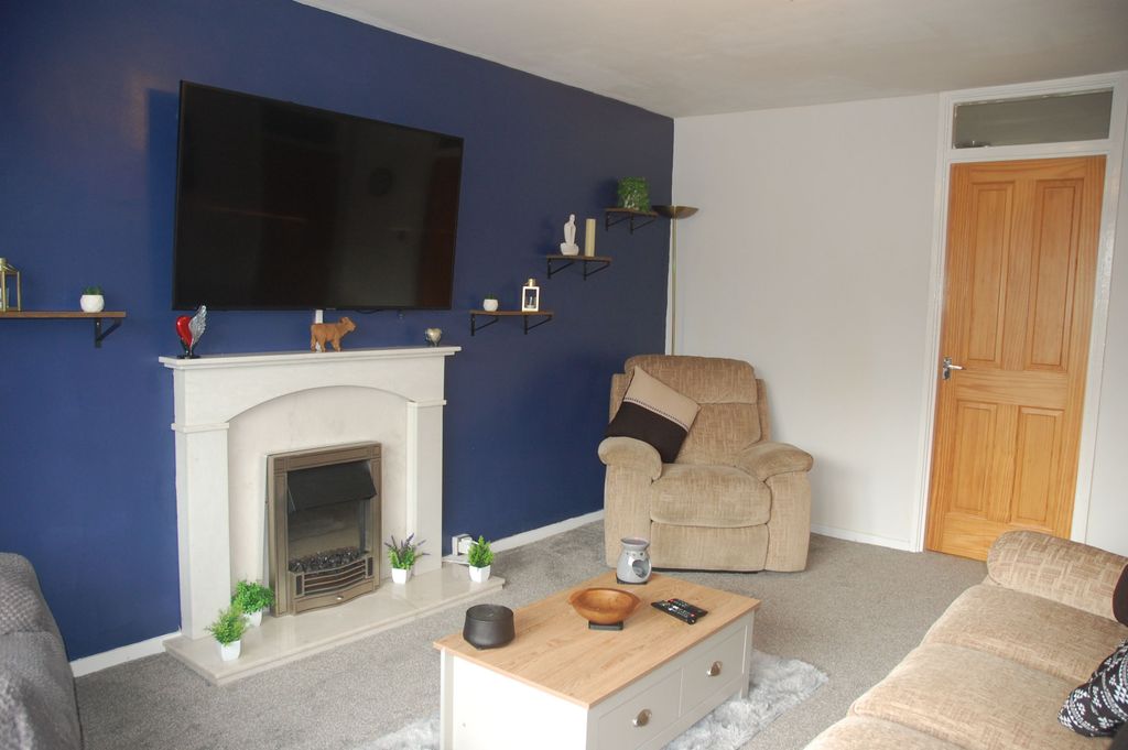 Additional image 2 of 2 bed flat for sale282 King Street, Castle Douglas DG7