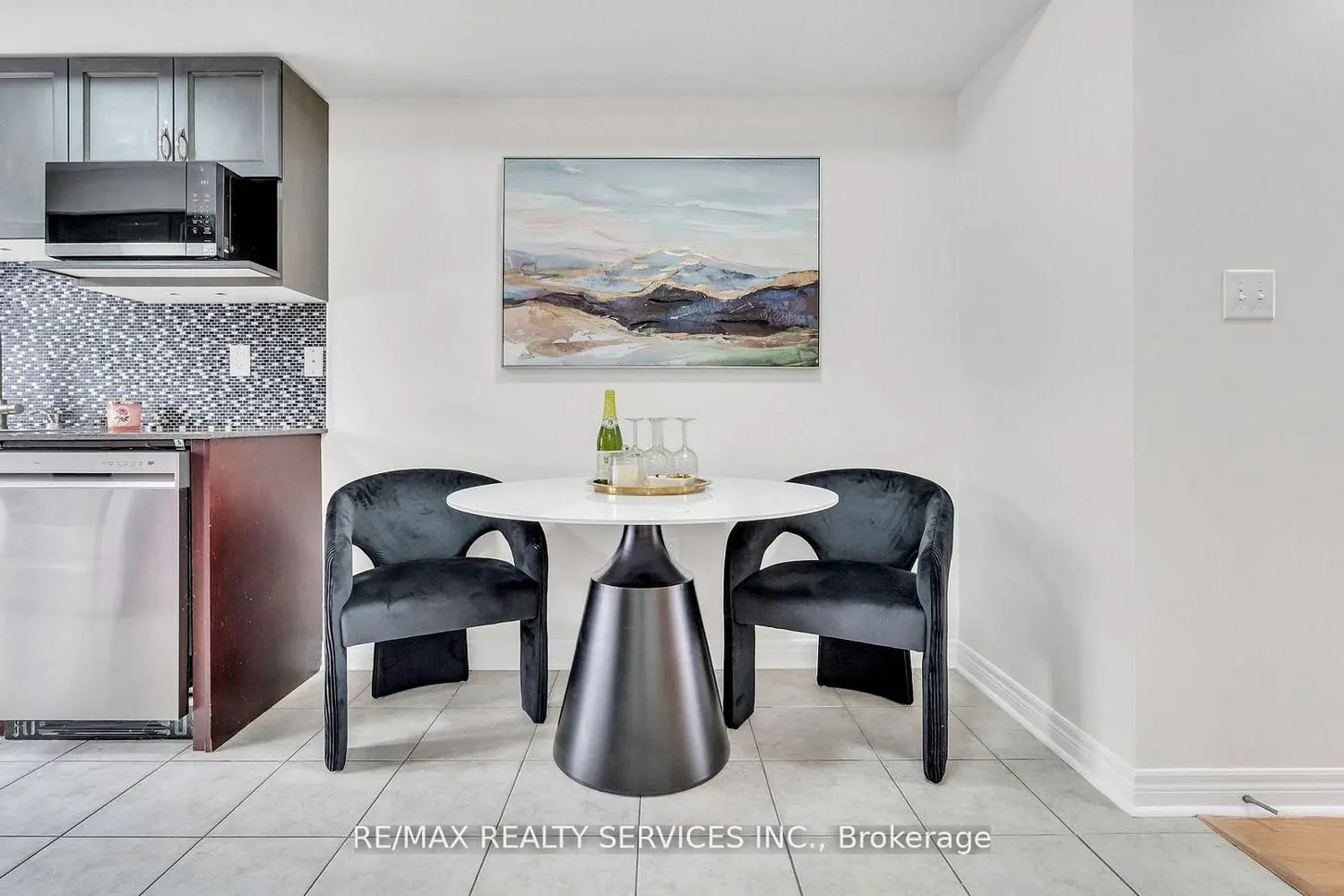 Additional image 10 of 16 Soldier Street