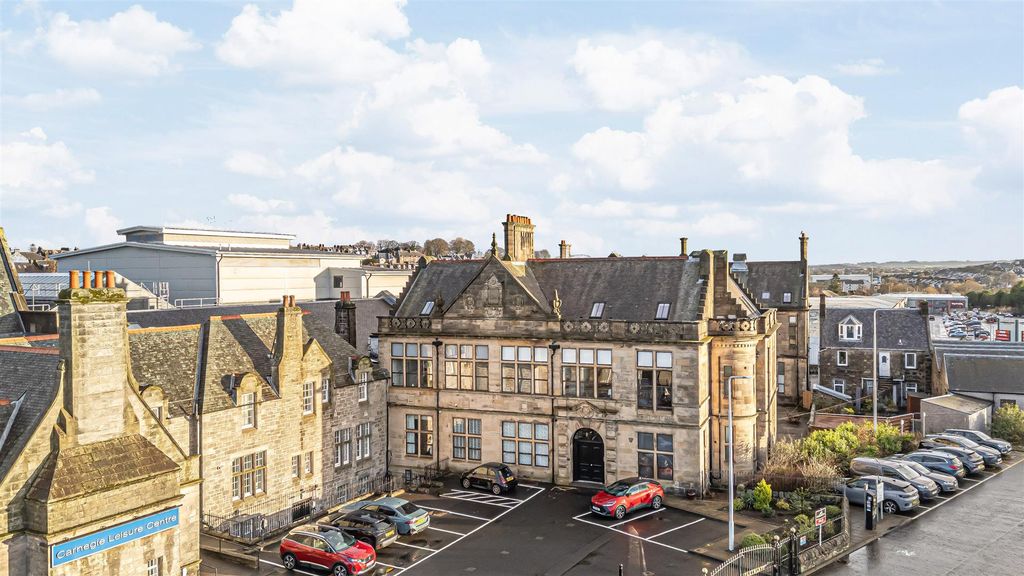 2 bed maisonette for sale1 Carnegie Apartments, Dunfermline KY12