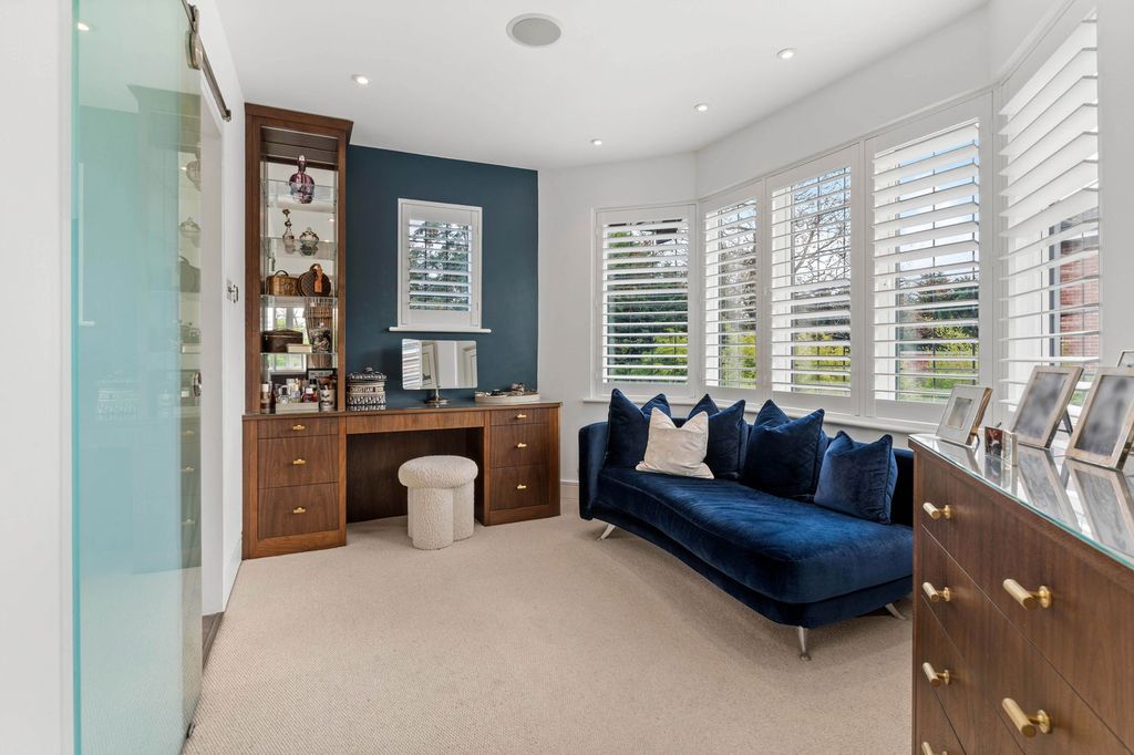 Additional image 43 of 6 bed detached house for saleRoundwood Avenue, Hutton Mount, Brentwood CM13