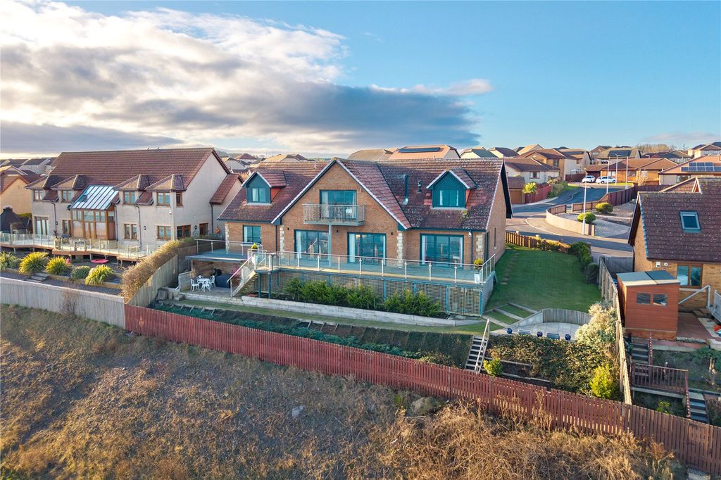 Additional image 20 of 6 bed detached house for saleCraigfoot Walk, Kirkcaldy, Fife KY1