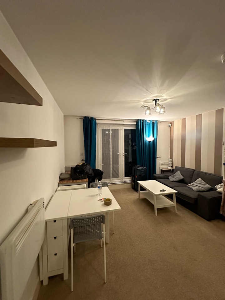 2 Bed Flat, Poplar House, M5, N1 7GU